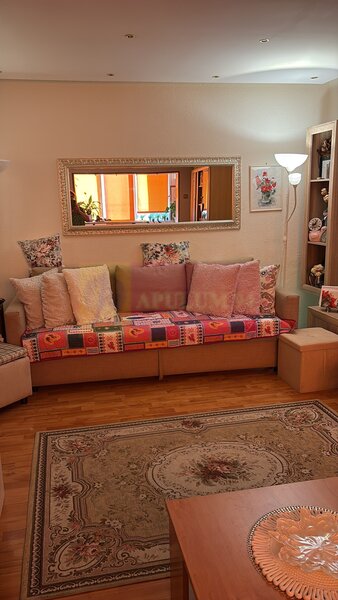 Vanzare apartament de 4 camere (transformat in 3camere) Mosilor